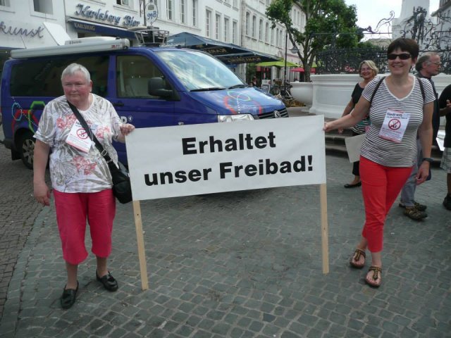 02. Juli 2013 Demo und Stadtratsitzung